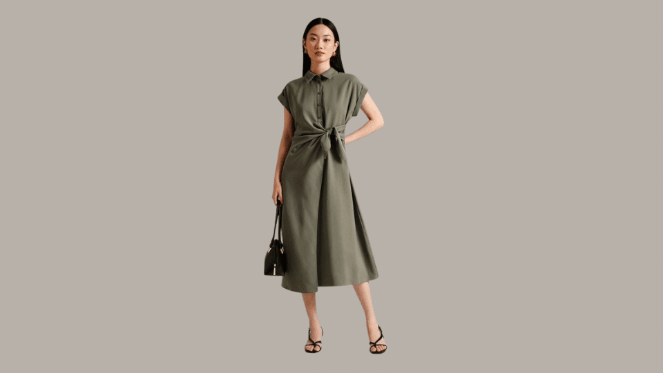 The Feminine  Grace  classic fashion style